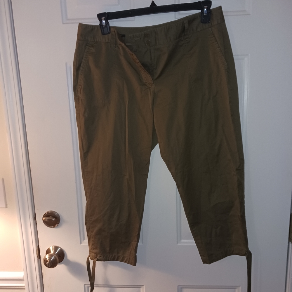 Talbots Green Capri's with drawstring Size 14P